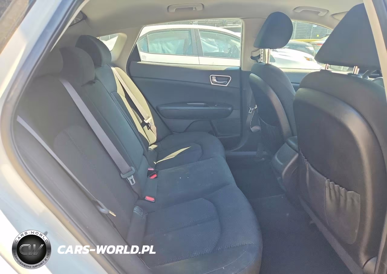 2016 Kia Optima Lx VIN:KNAGT4L39G5098572 - 10