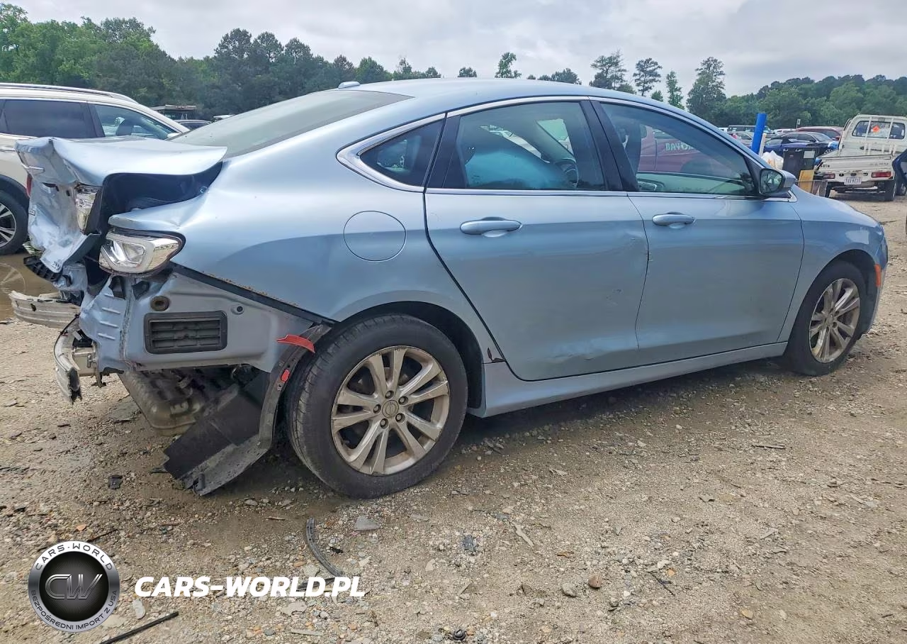 2015 Chrysler 200 Limited VIN:1C3CCCAB3FN720558 - 3