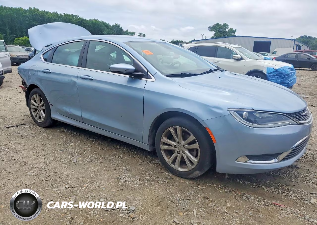 2015 Chrysler 200 Limited VIN:1C3CCCAB3FN720558 - 4