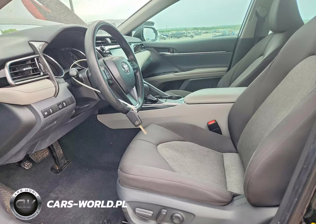 2019 Toyota Camry Le VIN:4T1B11HK5KU721097 - 7