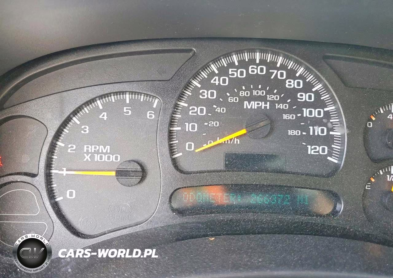2004 GMC Yukon VIN:1GKEC13Z54R287712 - 9