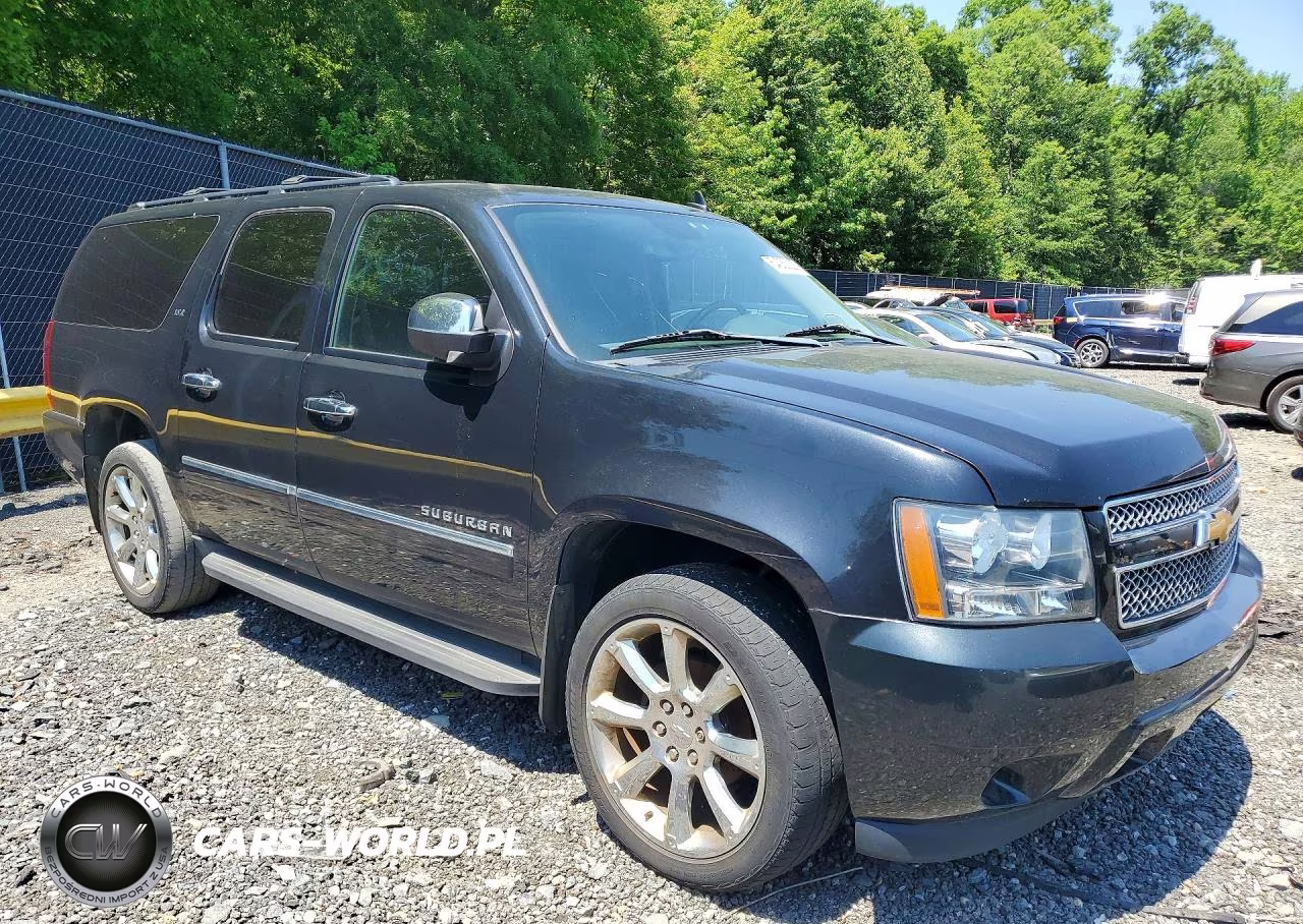 2012 Chevrolet Suburban VIN:1GNSKKE79CR276107 - 4