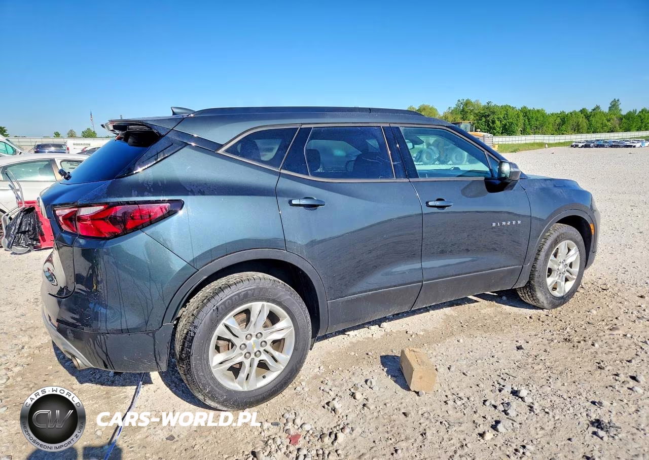 2019 Chevrolet Blazer 3Lt VIN:3GNKBHRS6KS696419 - 3