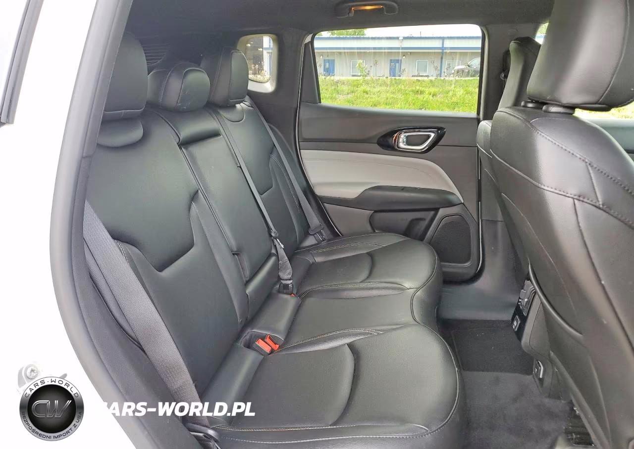 2025 Jeep Compass Limited VIN:3C4NJDCN1ST600937 - 11