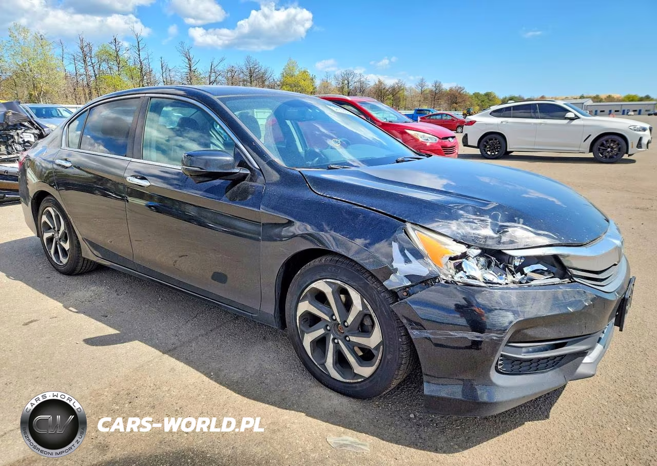 2016 Honda Accord VIN:1HGCR2F88GA142632 - 4
