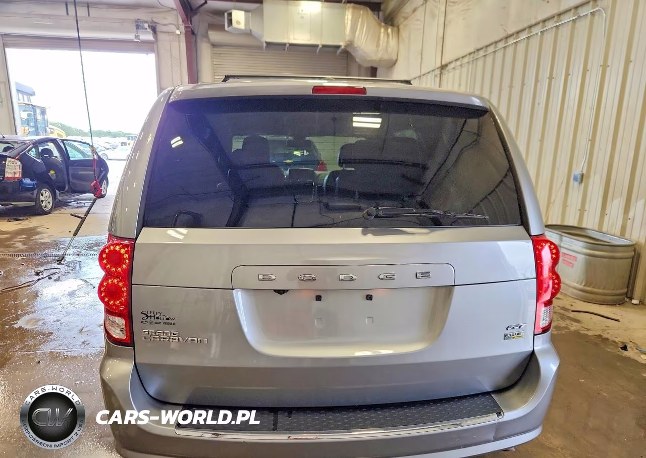 2019 Dodge Grand Caravan Gt VIN:2C4RDGEG3KR606363 - 6
