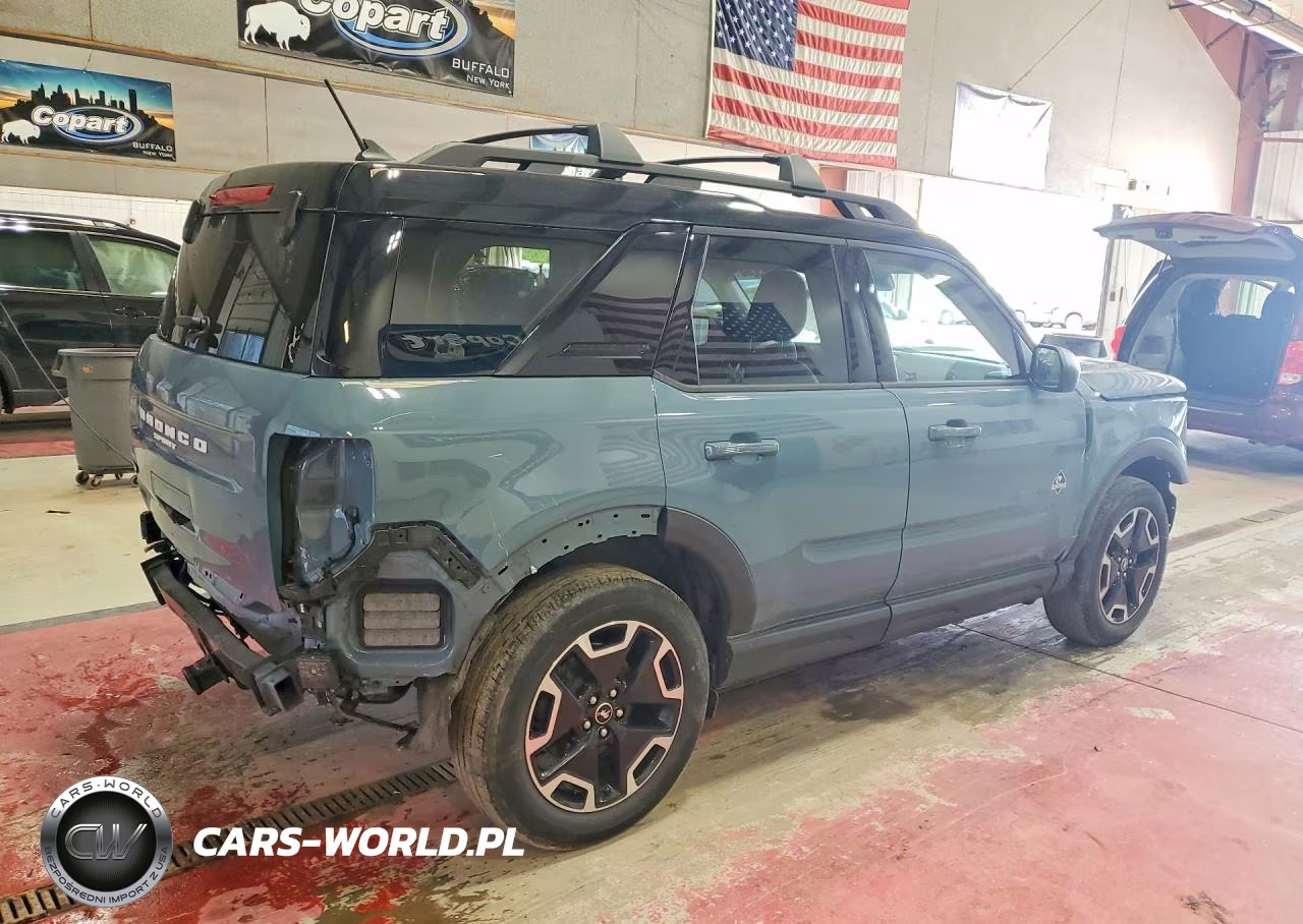 2022 Ford Bronco Sport Outer Banks VIN:3FMCR9C61NRD00530 - 3