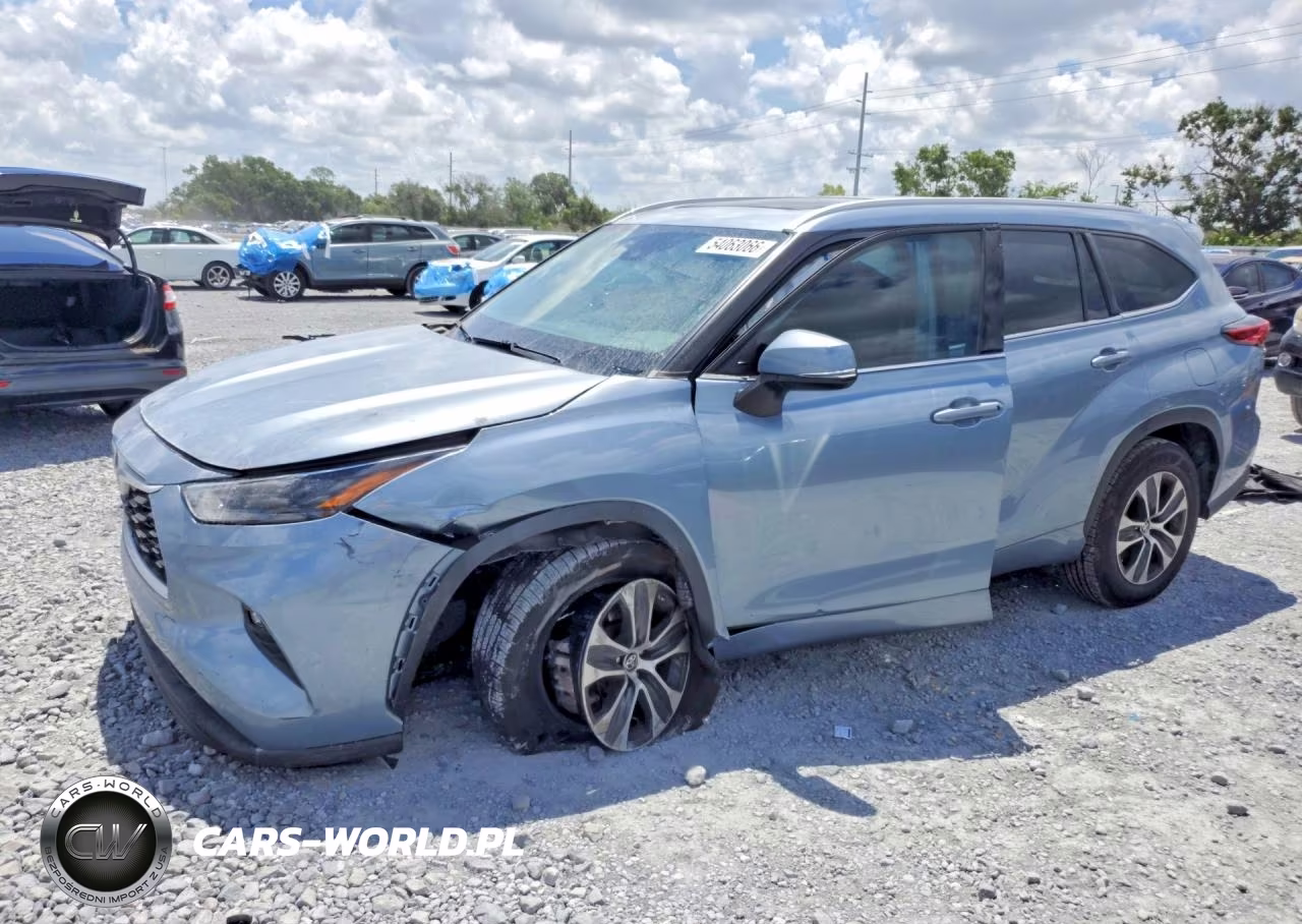 2022 Toyota Highlander Xle – zdjęcie 1 z 13