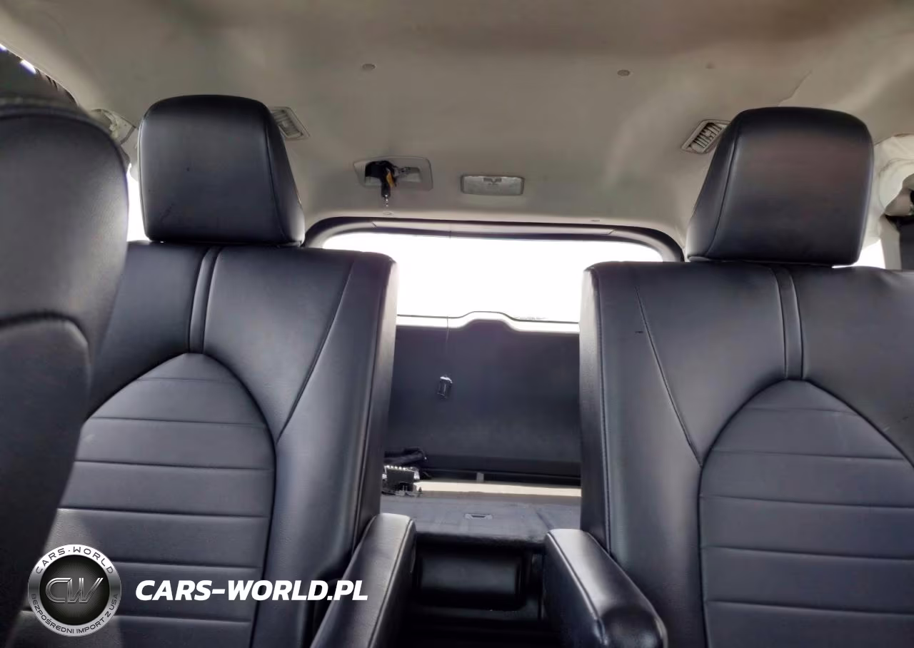 2022 Toyota Highlander Xle VIN:5TDGZRAH3NS115144 - 10