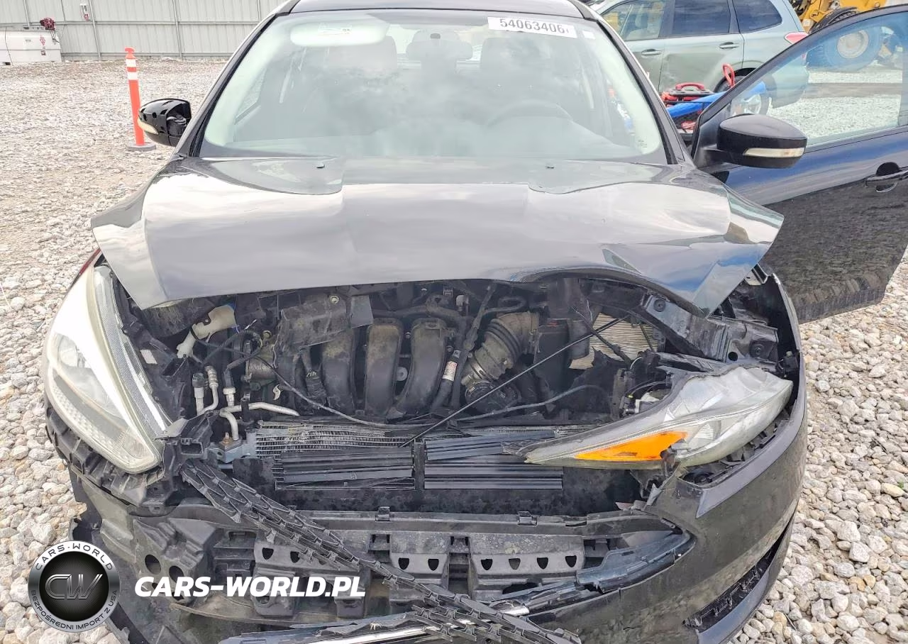 2016 Ford Focus Se VIN:1FADP3K27GL297974 - 11