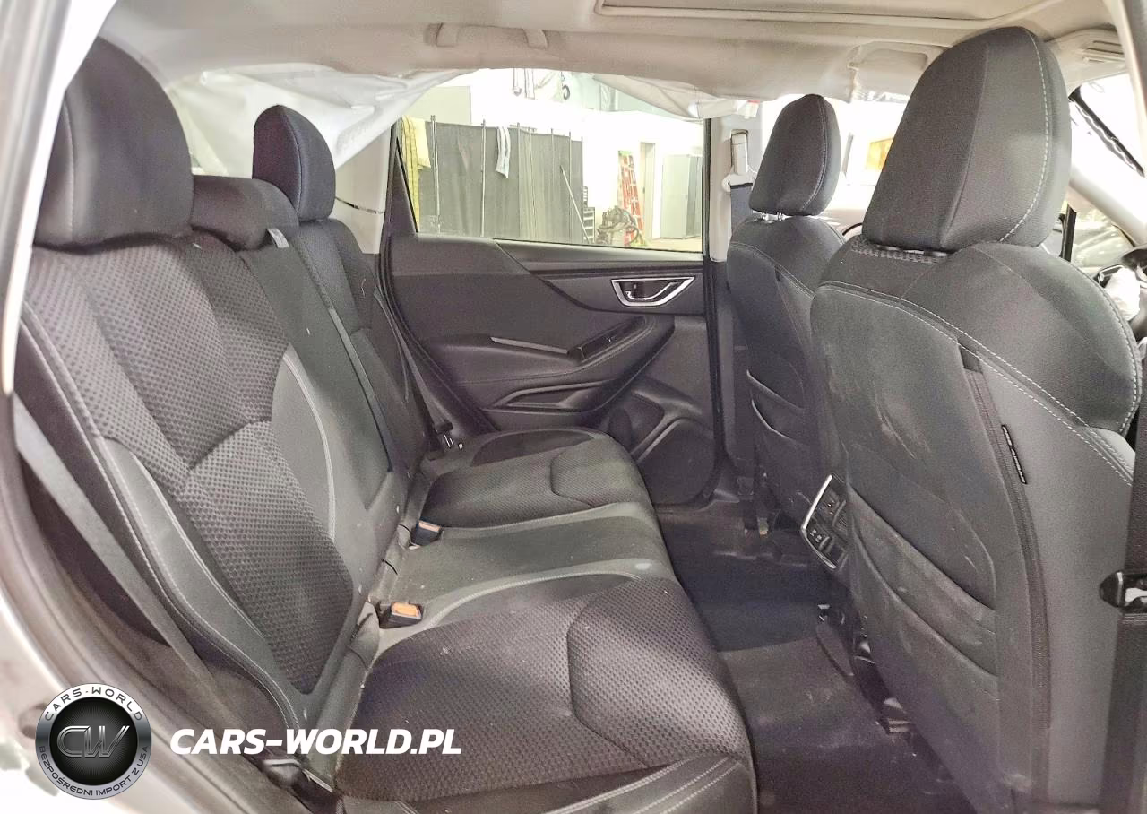 2020 Subaru Forester Premium VIN:JF2SKAJC7LH474195 - 11