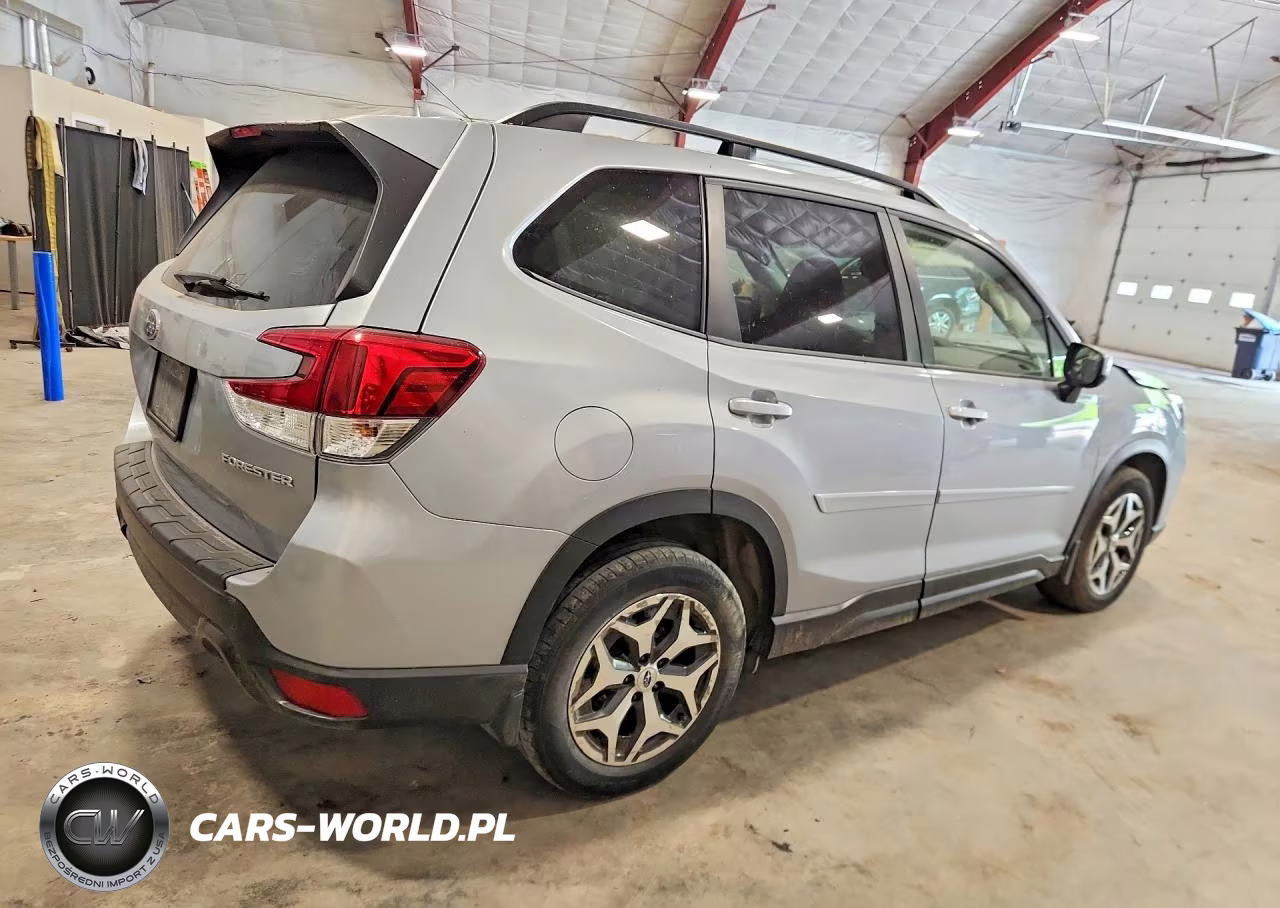 2020 Subaru Forester Premium VIN:JF2SKAJC7LH474195 - 3
