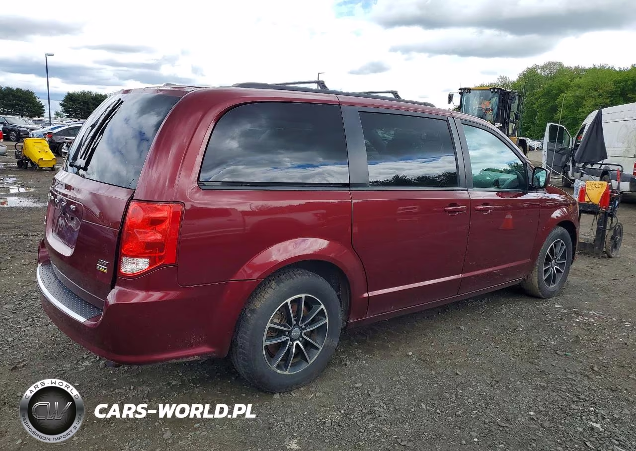 2018 Dodge Grand Caravan Gt VIN:2C4RDGEG0JR346373 - 3