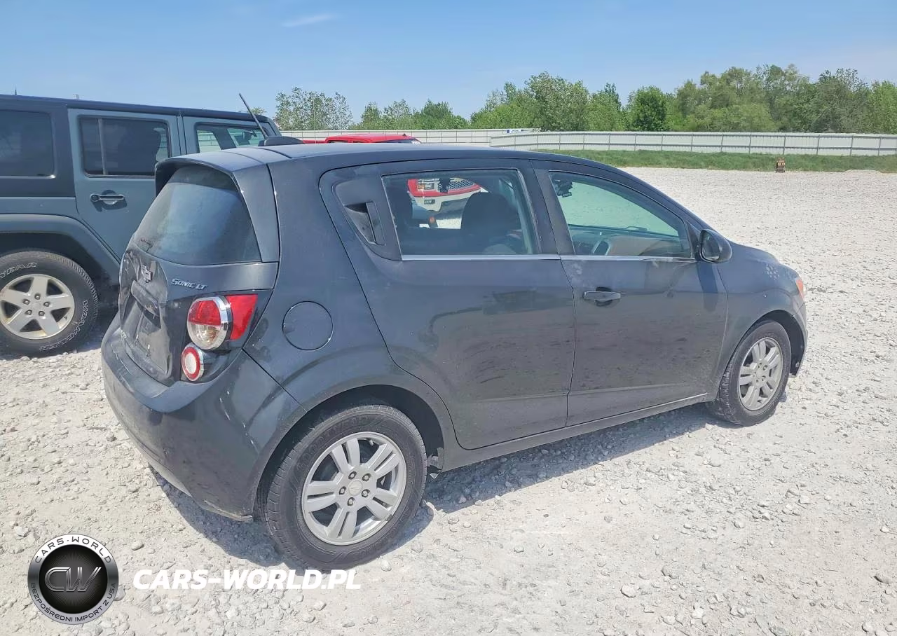 2016 Chevrolet Sonic Lt VIN:1G1JC6SH2G4169904 - 3
