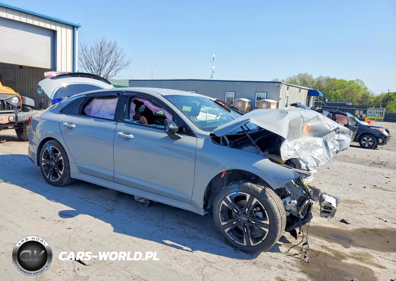 2023 Kia K5 Gt-Line VIN:5XXG64J25PG180864 - 4