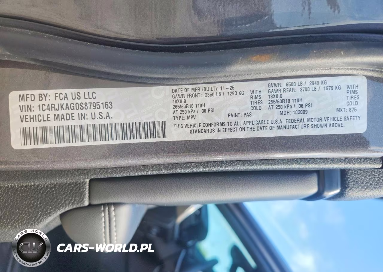 2025 Jeep Grand Cherokee L Laredo VIN:1C4RJKAG0S8795163 - 13