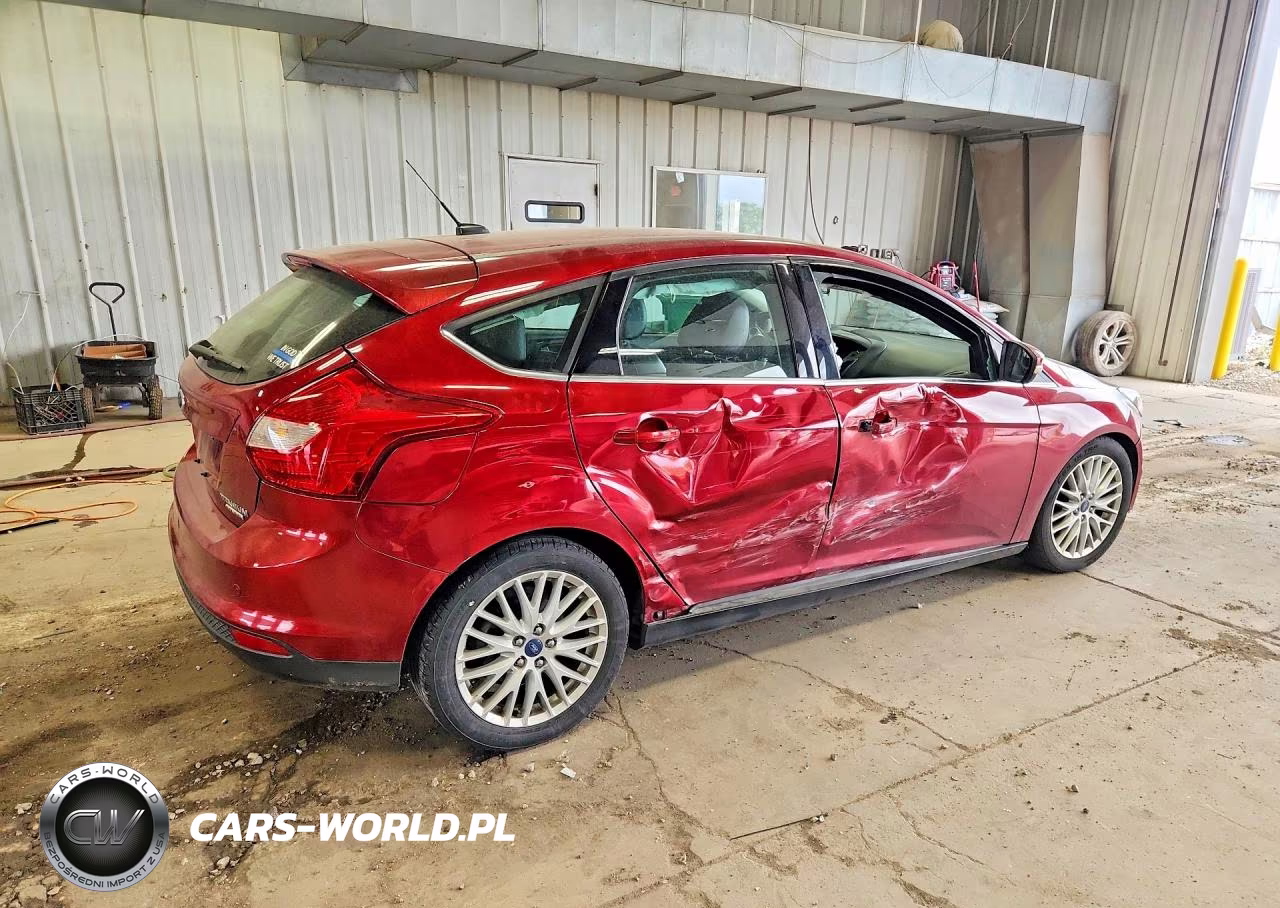 2014 Ford Focus VIN:1FADP3N29EL269408 - 3