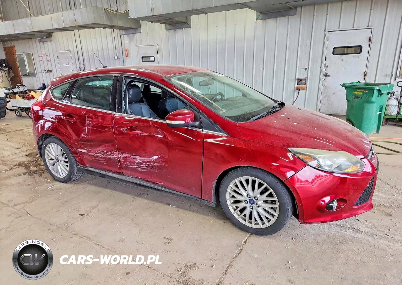 2014 Ford Focus VIN:1FADP3N29EL269408 - 4