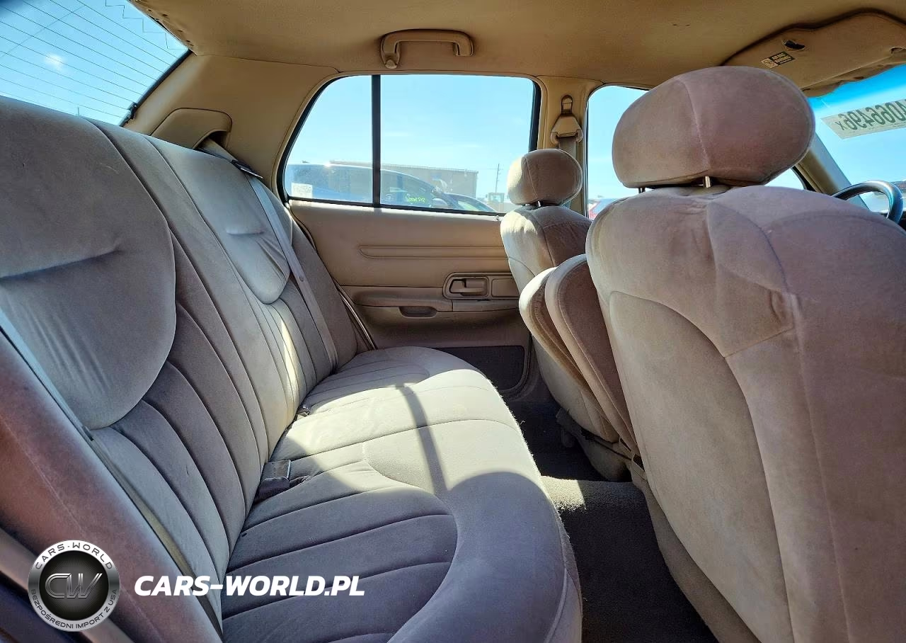 1999 Ford Crown Victoria VIN:2FAFP73W5XX115810 - 10