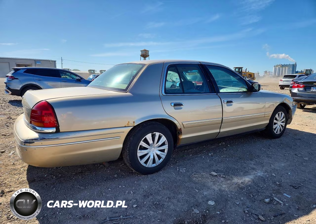 1999 Ford Crown Victoria VIN:2FAFP73W5XX115810 - 3