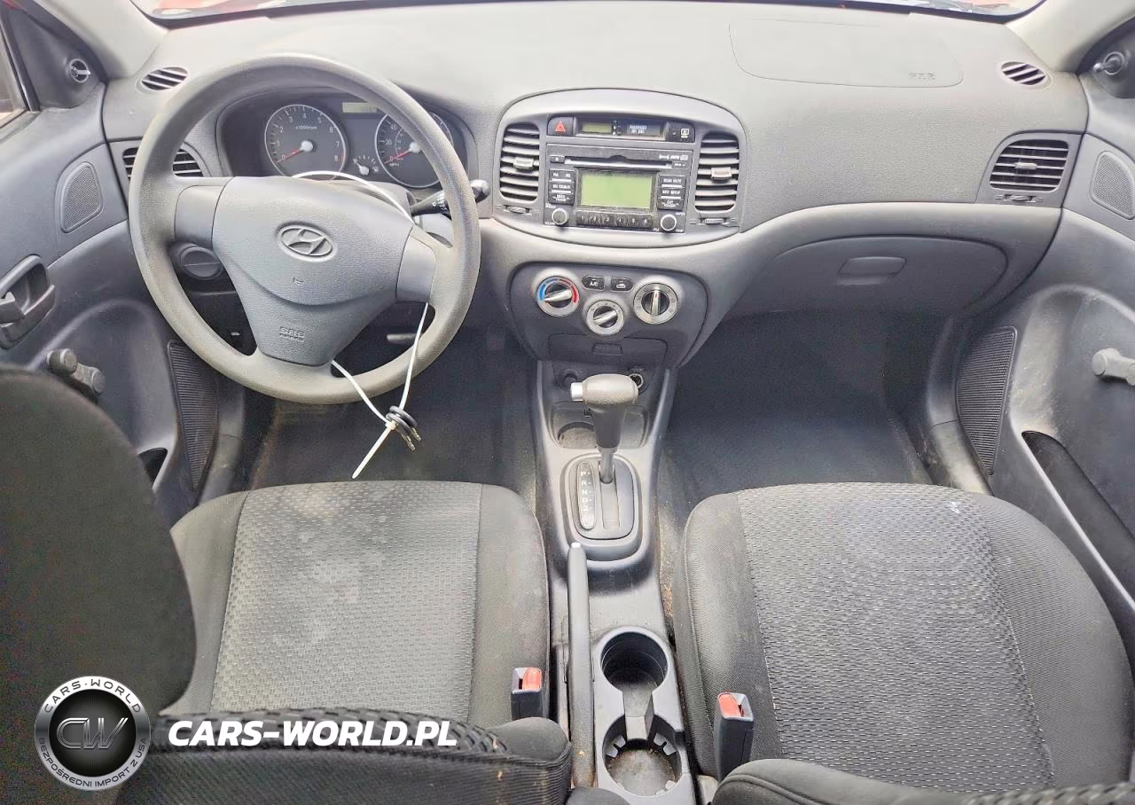 2008 Hyundai Accent Gs VIN:KMHCM36CX8U104516 - 8