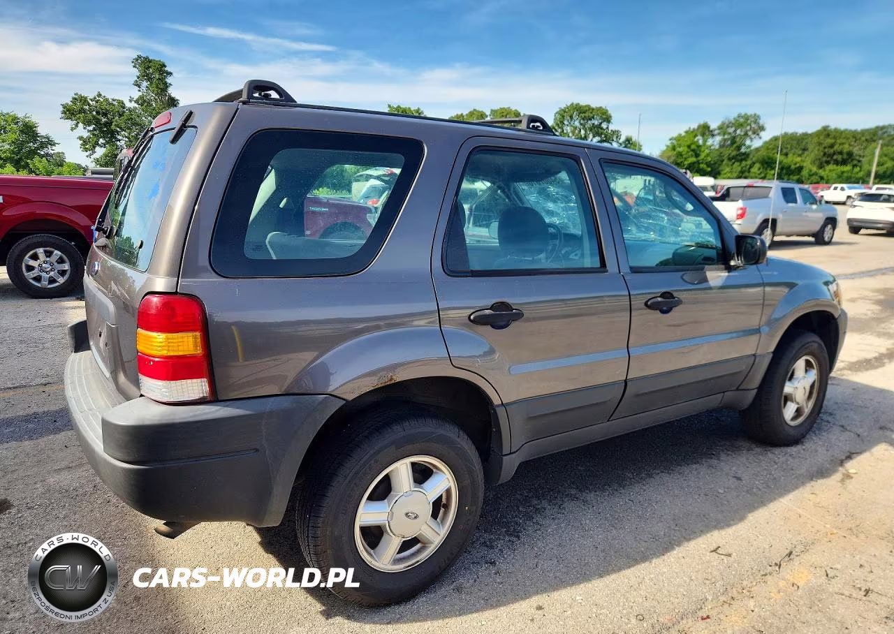 2003 Ford Escape Xls VIN:1FMYU02133KB89034 - 3