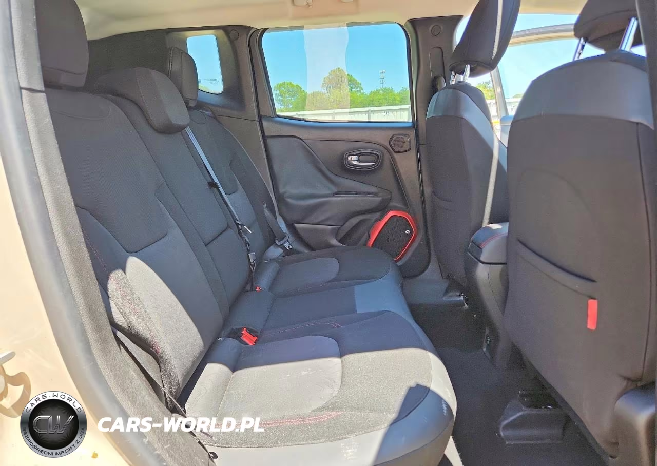2016 Jeep Renegade Trailhawk VIN:ZACCJBCTXGPE14273 - 11