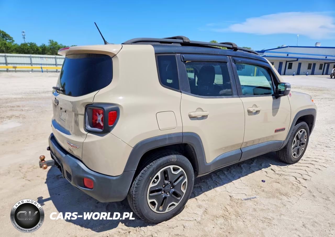 2016 Jeep Renegade Trailhawk VIN:ZACCJBCTXGPE14273 - 3