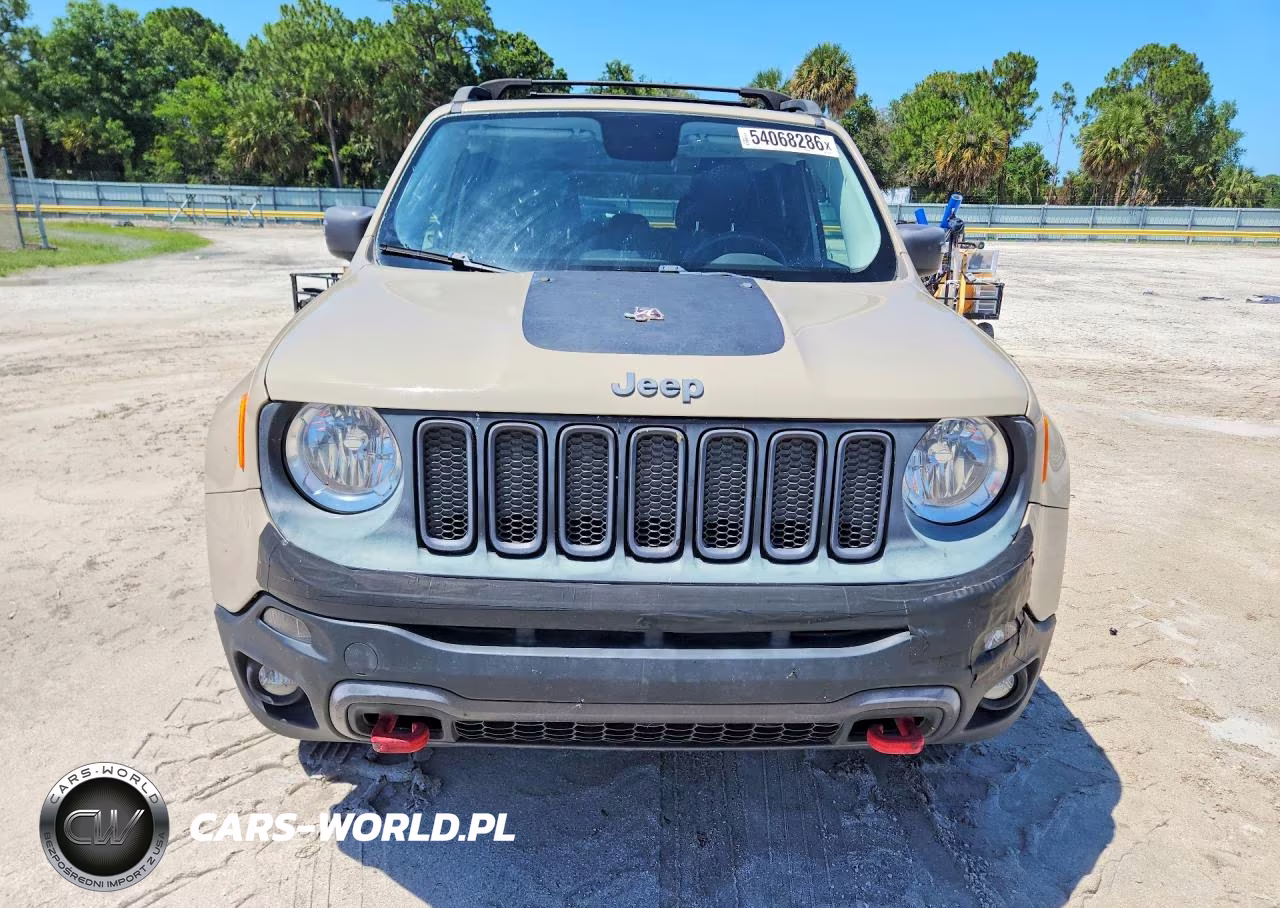 2016 Jeep Renegade Trailhawk VIN:ZACCJBCTXGPE14273 - 5