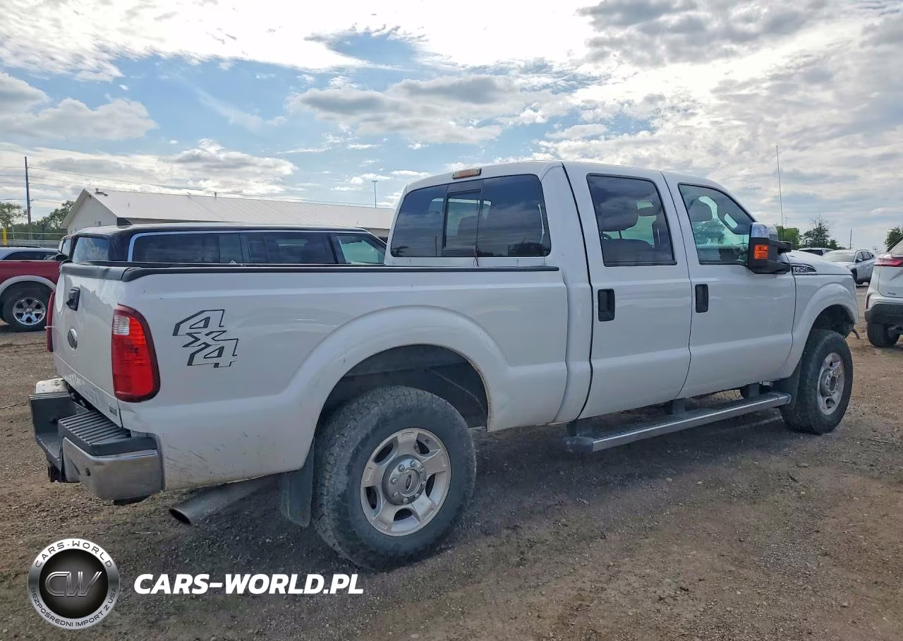 2011 Ford F250 Super Duty VIN:1FT7W2B6XBEB39231 - 3