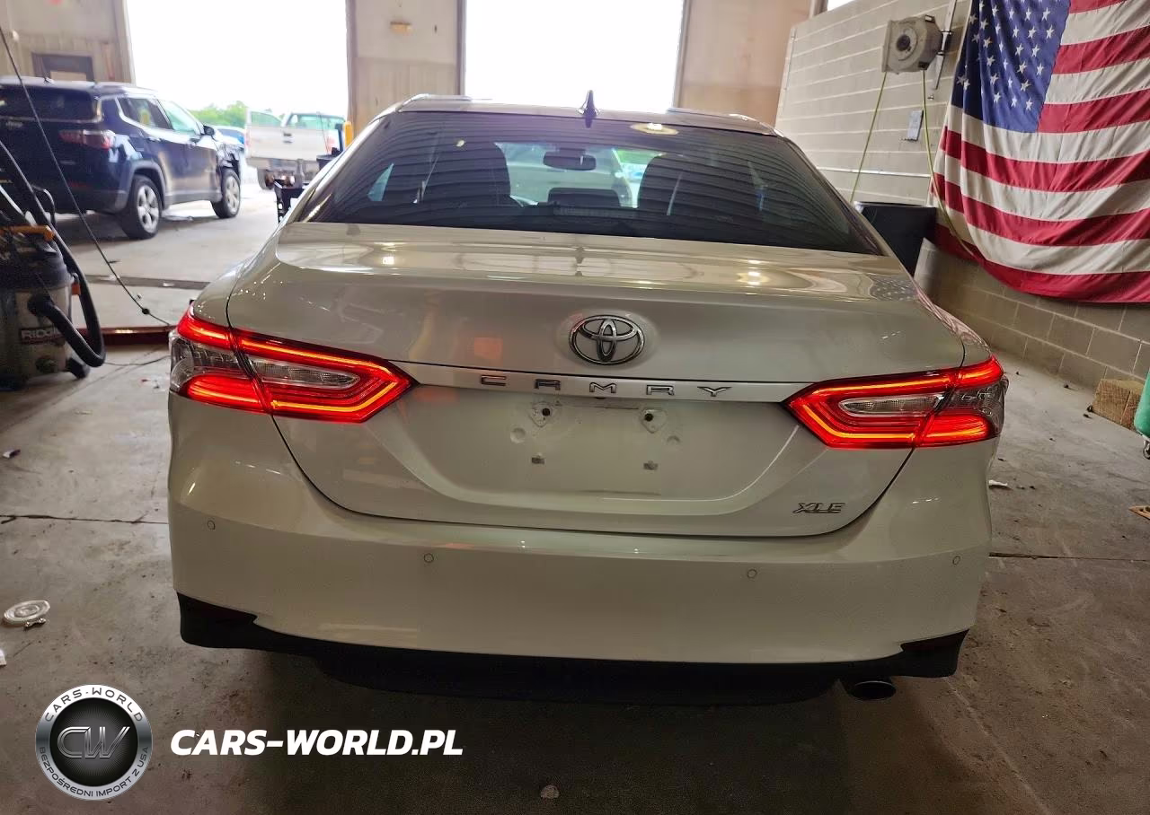2018 Toyota Camry Xle VIN:4T1B11HK0JU017243 - 6