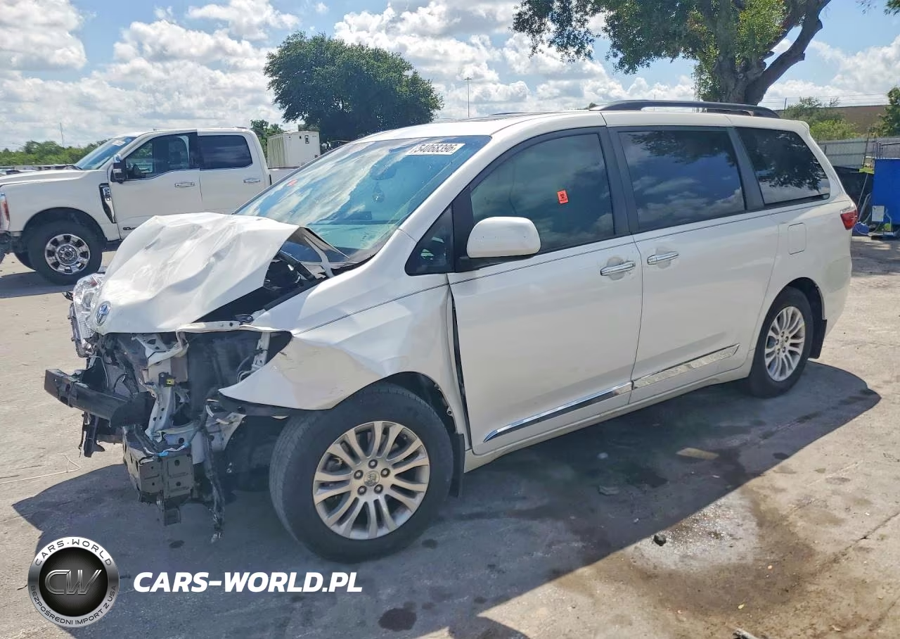 2016 Toyota Sienna Xle 8-Passenger