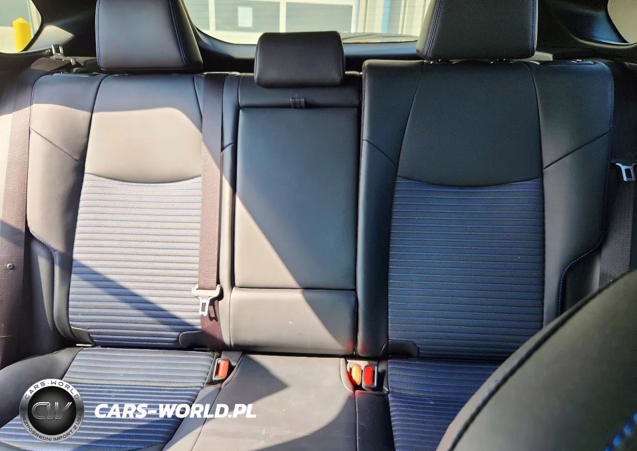 2019 Toyota Rav4 Xse VIN:JTMEWRFV6KJ021038 - 10