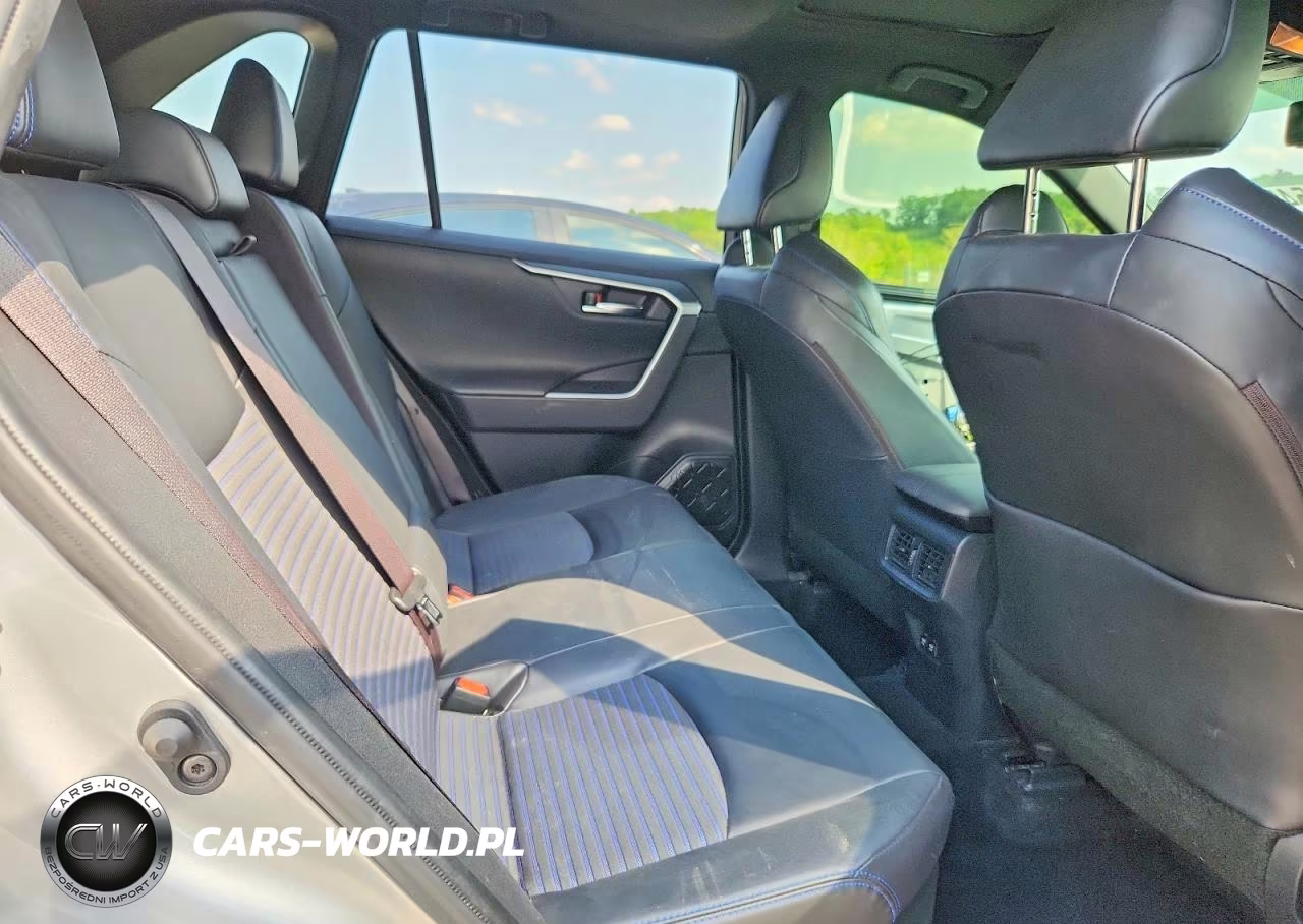 2019 Toyota Rav4 Xse VIN:JTMEWRFV6KJ021038 - 11
