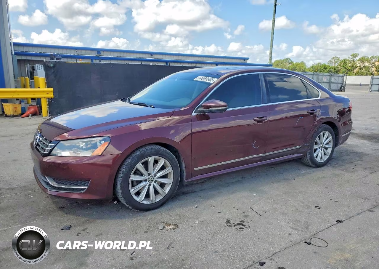 2012 Volkswagen Passat Sel – zdjęcie 1 z 12