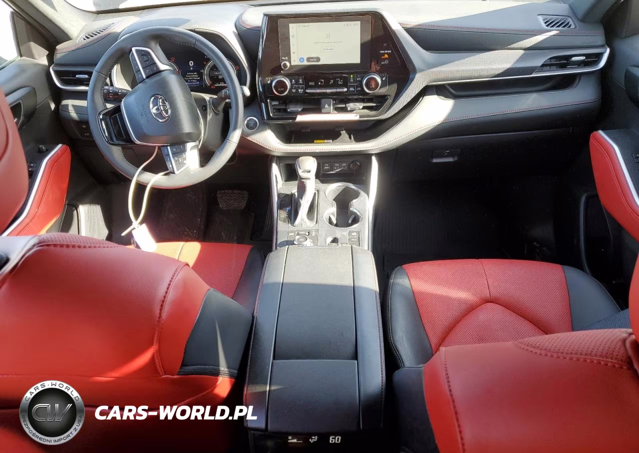2025 Toyota Highlander Le VIN:5TDKDRBH1SS581304 - 8