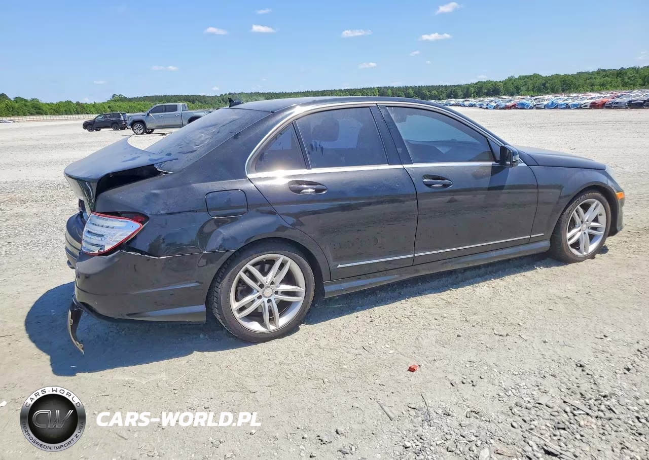 2013 Mercedes-Benz C 250 VIN:WDDGF4HB7DR294806 - 3