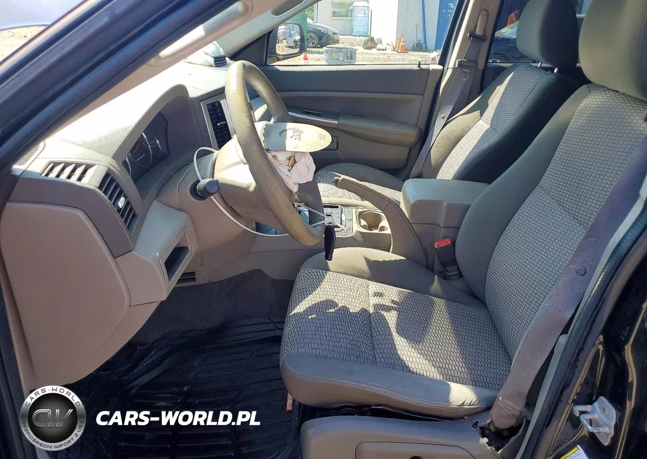 2008 Jeep Grand Cherokee Laredo VIN:1J8GR48K08C238693 - 7