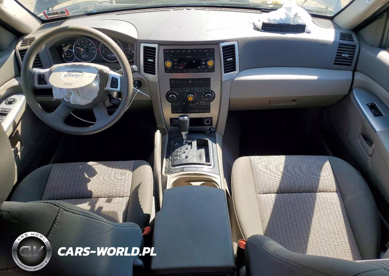 2008 Jeep Grand Cherokee Laredo VIN:1J8GR48K08C238693 - 8