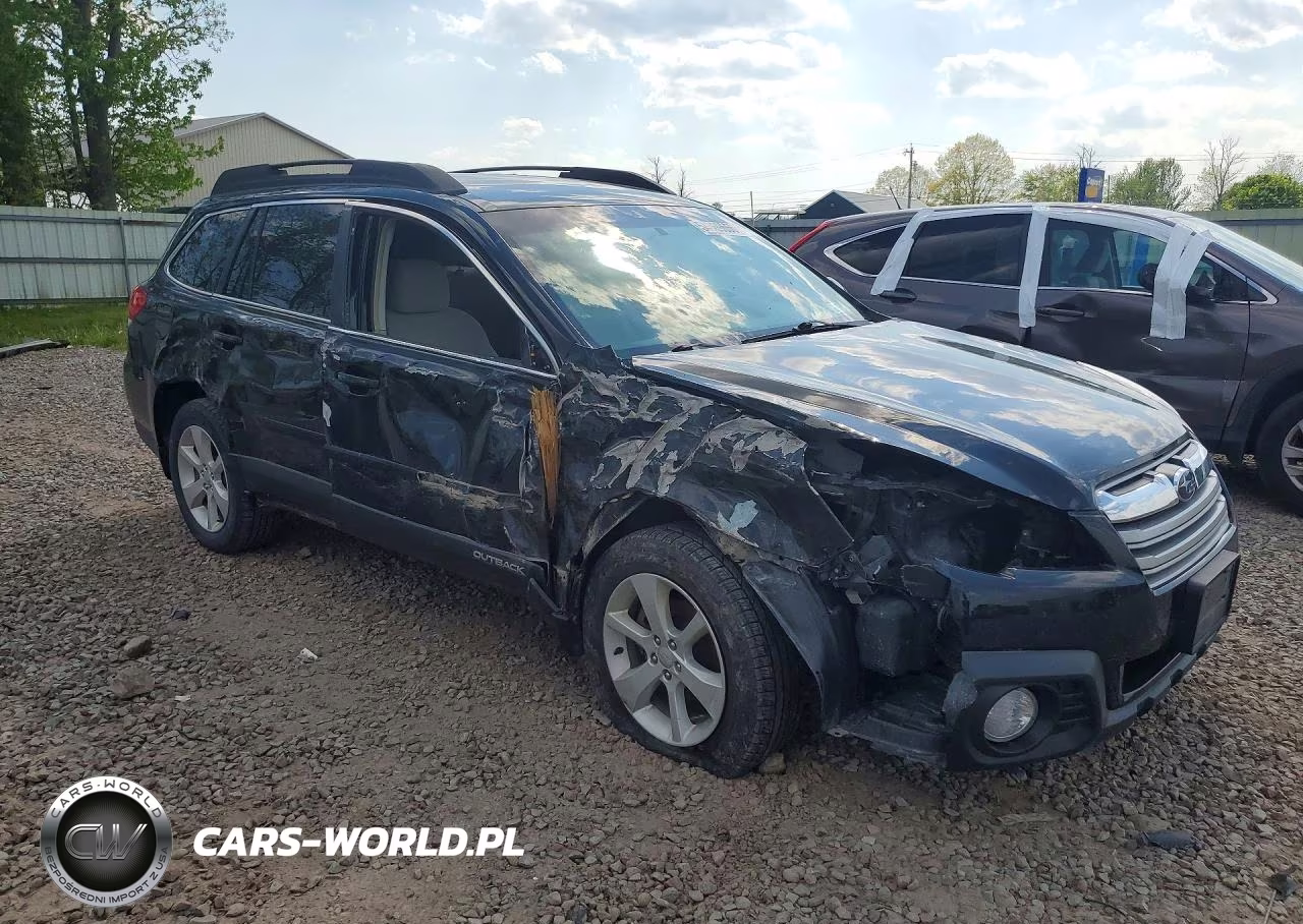 2014 Subaru Outback 2.5I Premium VIN:4S4BRBCC2E3272762 - 4
