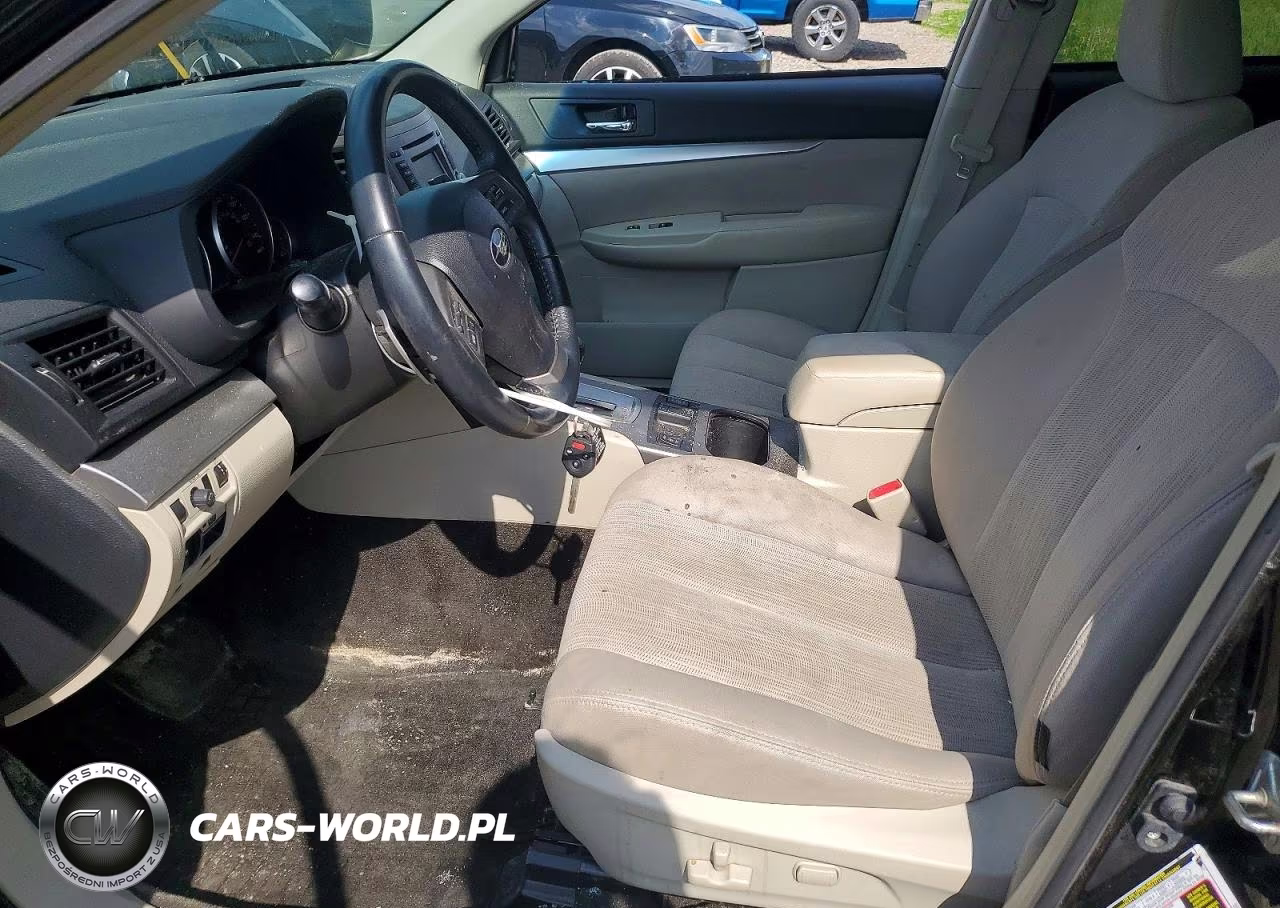 2014 Subaru Outback 2.5I Premium VIN:4S4BRBCC2E3272762 - 7