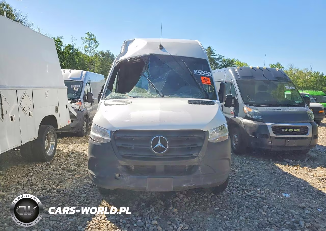 2024 Mercedes-Benz Sprinter 4500 VIN:W1Y9NC3Y2RT192458 - 5