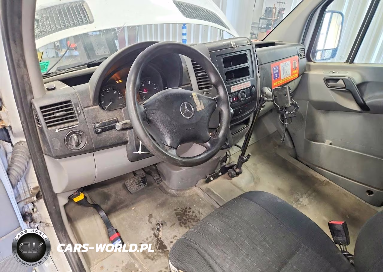 2015 Mercedes-Benz Sprinter 2500 VIN:WD3PE8DB2FP133427 - 8