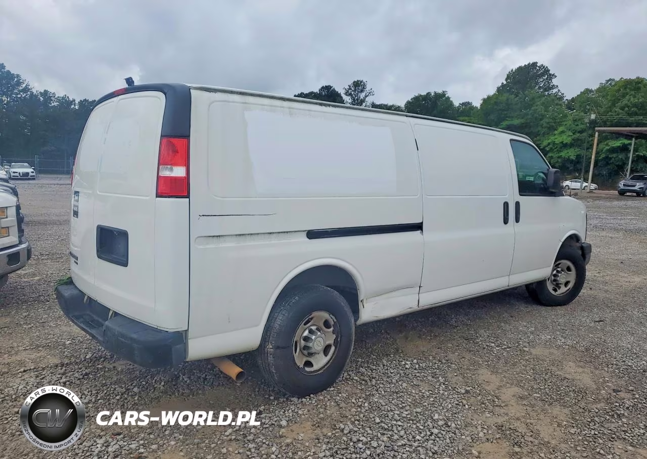2012 Chevrolet Express G2500 VIN:1GCWGGCA4C1156737 - 3