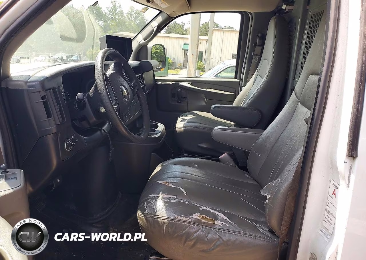 2012 Chevrolet Express G2500 VIN:1GCWGGCA4C1156737 - 7