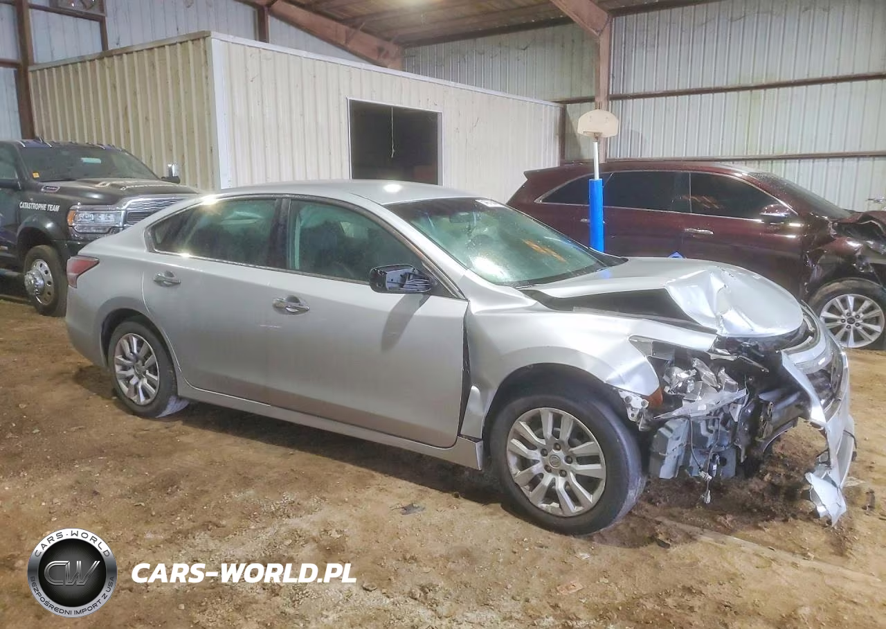 2015 Nissan Altima 2.5 S VIN:1N4AL3AP6FN325701 - 4