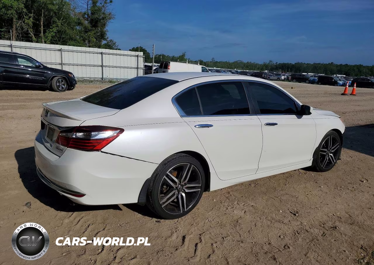 2017 Honda Accord Sport Special Edition VIN:1HGCR2F17HA238899 - 3