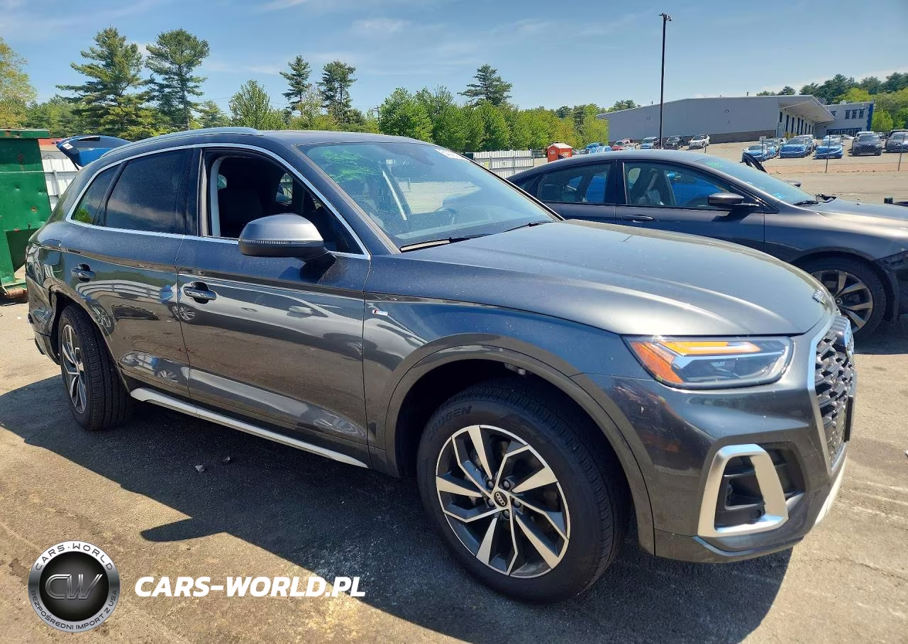 2024 Audi Q5 Premium 45 VIN:WA1GAAFY3R2153093 - 4