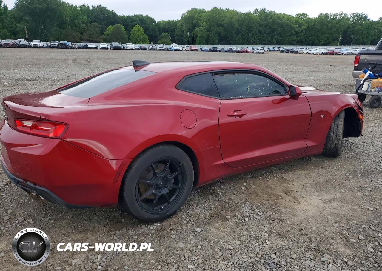 2018 Chevrolet Camaro Lt VIN:1G1FB1RS3J0142657 - 3
