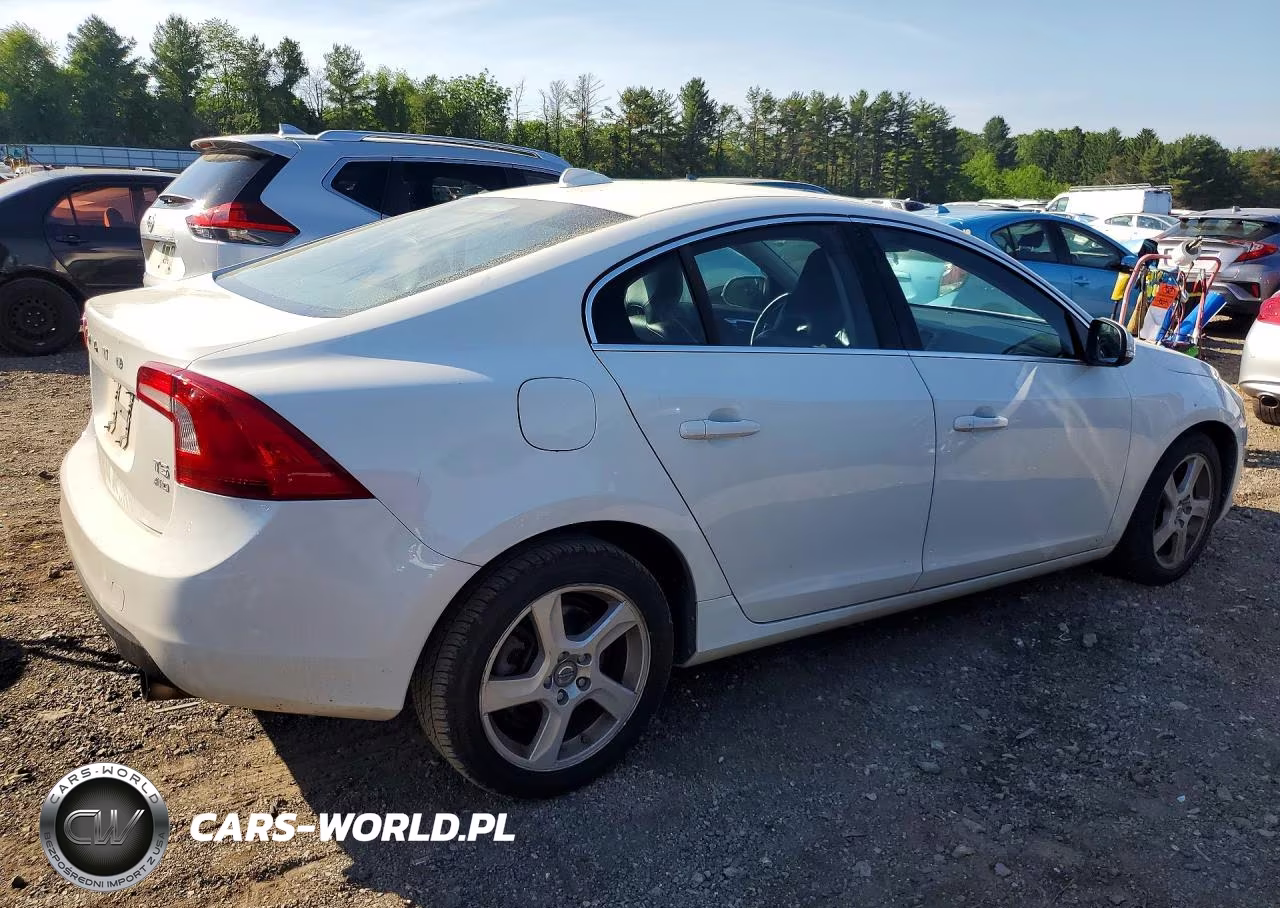 2013 Volvo S60 T5 VIN:YV1612FH1D2227265 - 3